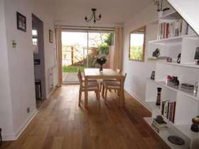 2 bedroom Detached t...